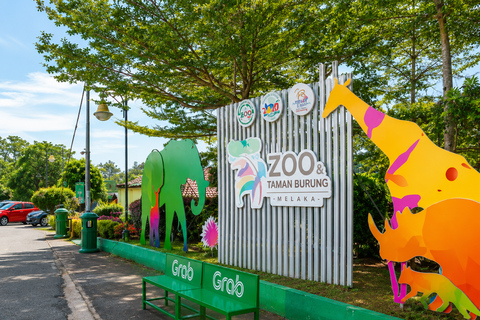 From Kuala Lumpur: Zoo Melaka & Heritage Photo Stops Tour Zoo Melaka & Heritage Photo Stops Tour (Shared)