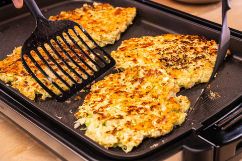 Osaka : Cours de cuisine et dégustation de saké avec visite du marché local