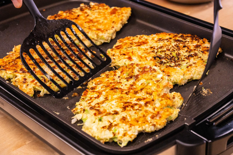 Osaka : Cours de cuisine et dégustation de saké avec visite du marché local