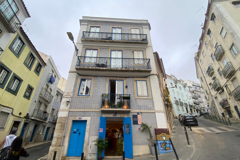 Lisbon: Echoes of Africa Walking Tour with Tastings