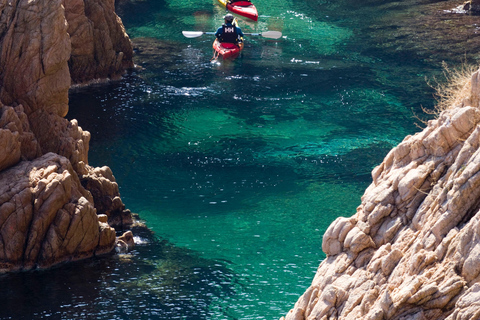 Costa Brava: Tour delle grotte marine in kayak e snorkeling