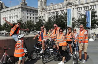 Liverpool: City Centre Highlights Tour mit eBikes