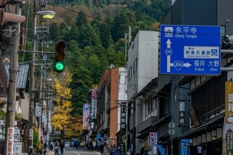Hokuriku 2-Day Private: Zen, Washi Craft & Kanazawa Culture