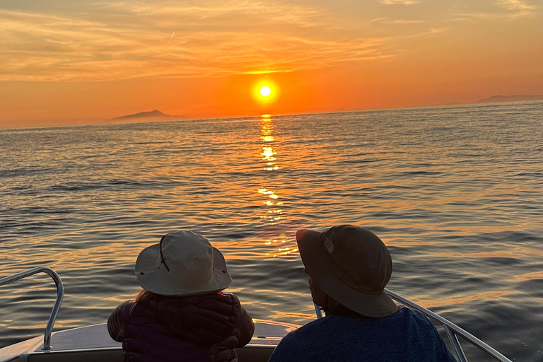 Sorrento: Private Sunset Cruise