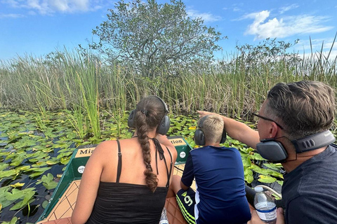 Everglades: Semi-Private or Private Airboat Tour Everglades: Private Airboat Tour 1 hr