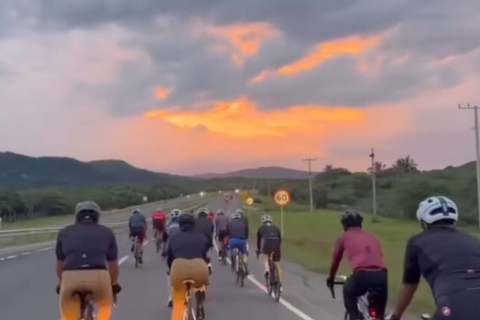 Guided cycling tour guide for road cycling via puerto colombia