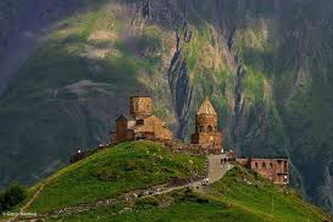 From Tbilisi: Kazbegi & Caucasus Mountains Photo Tour