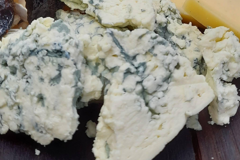 Flavors and wellness: wines, hot springs and gastronomy in Mendoza