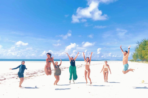 Puerto Princesa: Private 4-Day Balabac Island Expedition