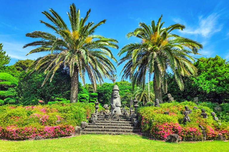 Jeju: UNESCO East Coast Small Group Tour with Hotel pickup