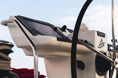 Mykonos: Prywatna wycieczka katamaranem o poranku lub o zachodzie słońca