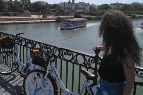 Sevilla: tour en bicicleta por la ciudad monumentalTour no privado