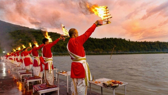 Rishikesh: Sacred River Walk with Ganga Aarti Ceremony