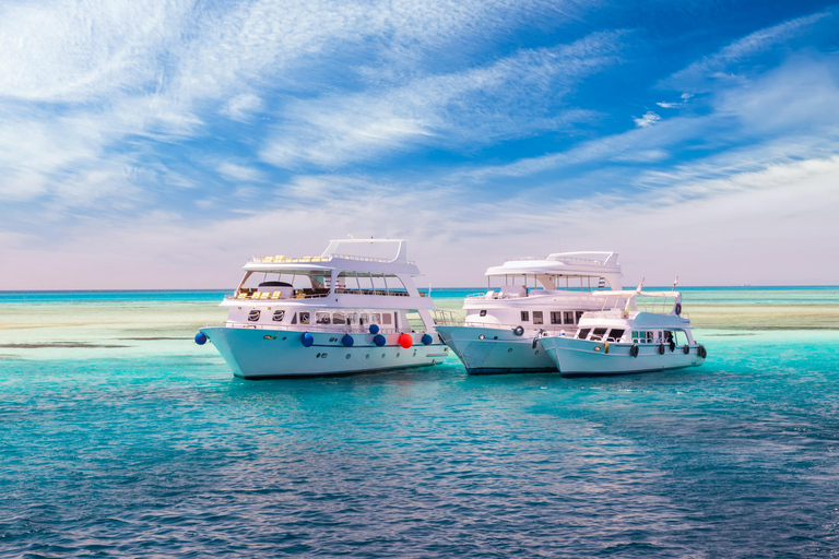 Hurghada: Giftun or Orange Islands with Snorkelling & Lunch Giftun Island Sea Trip with Snorkeling Gear & Buffet Lunch
