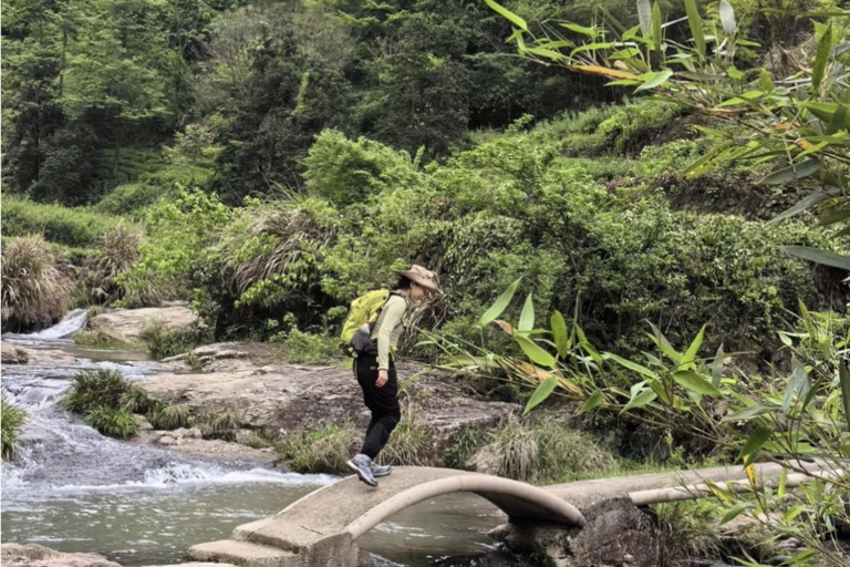 Shanghai: Han Fei River Ancient Path Hike Day Trip Shanghai: Han Fei River Ancient Path Hike Day Trip