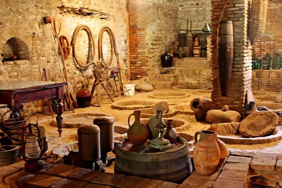 Ab Tiflis: Kachetien mit Verkostung von 8 Weinen, Sighnaghi, Bodbe, Telawi. Foto: GetYourGuide