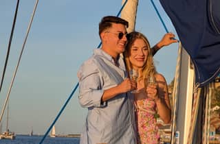Lissabon: Private Boutique-Bootstour - Segeln mit Stil