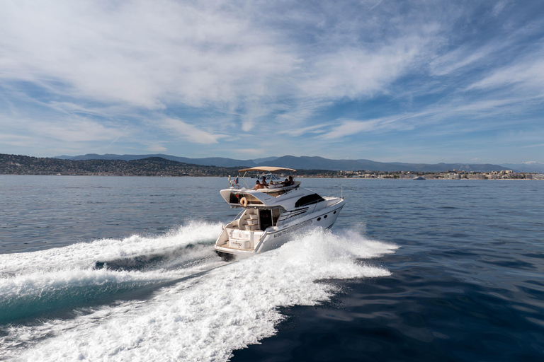 Juan-les-Pins: Boat rental to the Lérins Islands with a skipper Full day – 8 hours