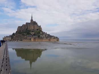 Mont Saint Michel: Rundgang durch die Geschichte und Legenden des Dorfes