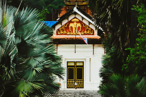 Luang Prabang: Almosengabe am Morgen &amp; Bootsfahrt zu den Pak Ou-Höhlen