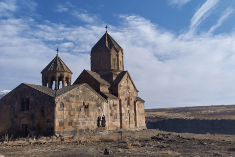 Hovhannavank e Saghmosavank, monumento do alfabeto, AmberdTour particular sem guia de turismo