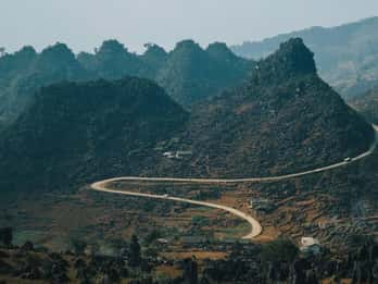Ha Giang 4-Day Motorbike Loop: Villages, Passes, Hidden Gems