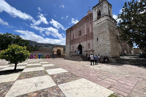 Oaxaca: Oaxaca Essentie (Hierve el Agua)Oaxaca: Esencia de Oaxaca (Hierve el agua)