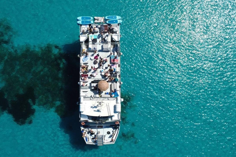 Ibiza: Boat to Formentera with VIP bed, open bar, breakfast, lunch, dinner Full Experience with Sunset (in advance, phase 3)