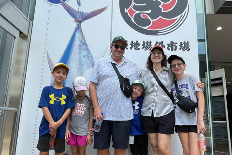 Tsukiji Fish Market+Lunch +Asakusa Tea +Akiba Maid Cafe tour