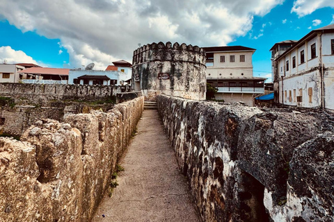 Zanzibar: Ancient Town Tour Zanzibar: Ancient Stone Town Not Hotel Pick Up and Drop Off