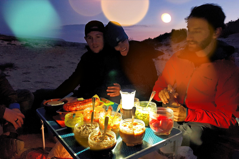 Z Lagos: Wycieczka piesza po zachodnim wybrzeżu i tapas o zachodzie słońcaWycieczka w małej grupie – dołącz do grupy i dziel się wrażeniami