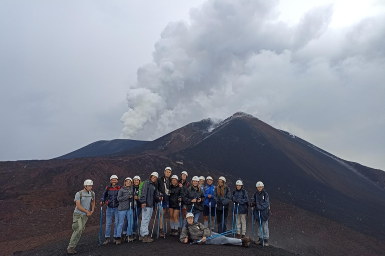 Nicolosi: Tour guiado ao pôr do sol no Monte Etna com teleférico e jipe