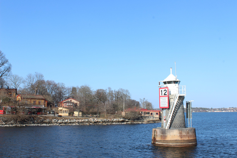 Stockholm: Archipelago cruise tour with live guide arch german
