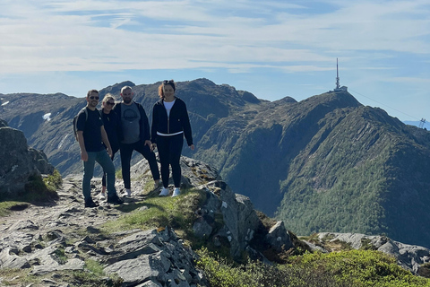 Hiking and friends!!