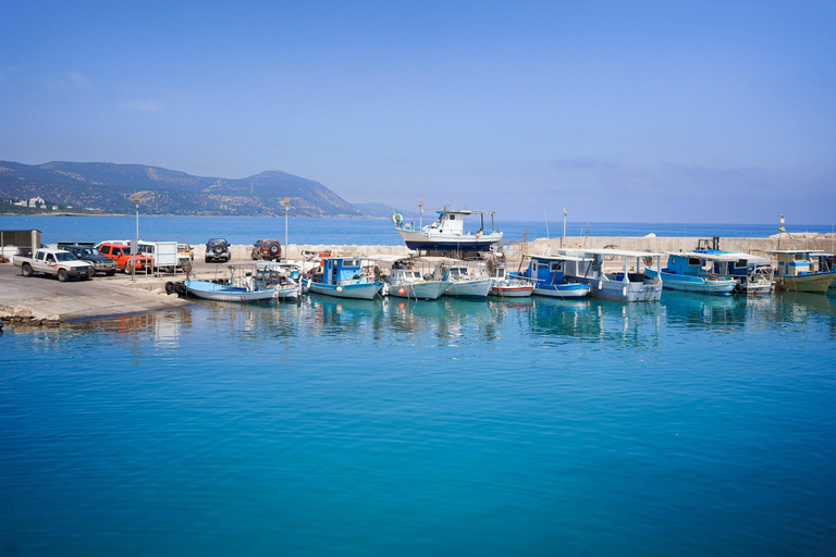 Paphos: Viagem de 1 dia a Akamas/Lagoa Azul e Banhos de Afrodite(Cópia de) Paphos: Parque Nacional de Akamas e passeio de ônibus e barco pela Lagoa Azul