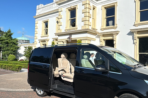 Belfast: Private Custom Tour with Driver and Guide