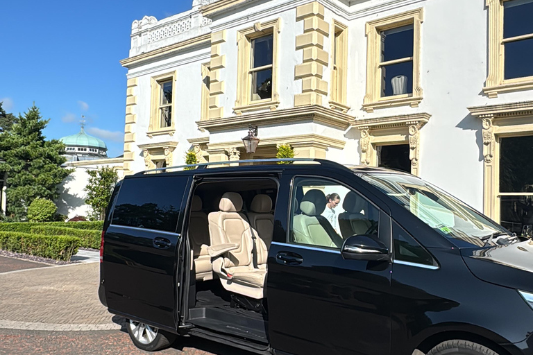 Belfast: Private Custom Tour with Driver and Guide