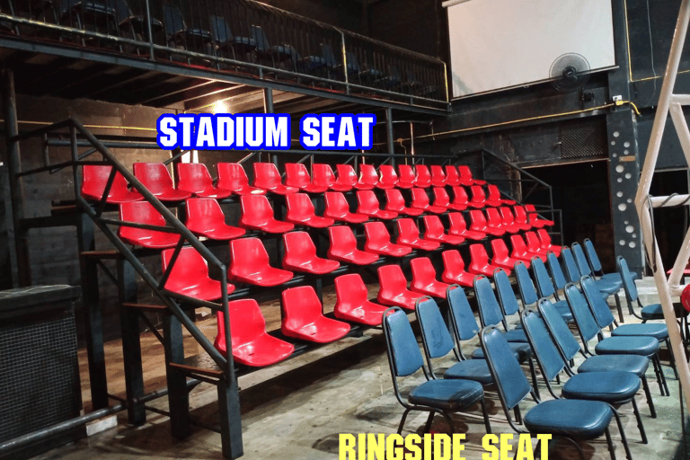 Phang-nga: Stadio della boxe di Khao Lak Muay ThaiPosto a bordo ring