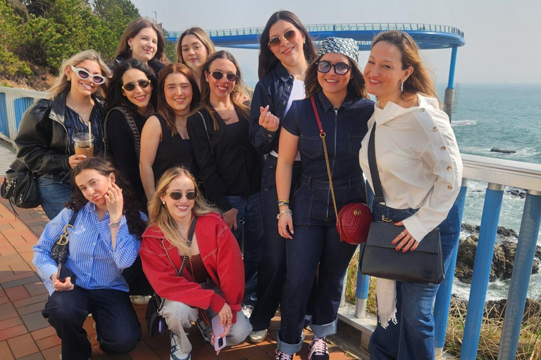 Busan: Excursão compartilhada para ver o pôr do sol em Gyeongju em van de luxoBusan: Excursão compartilhada para ver o pôr do sol em Gyeongju em uma van de luxo