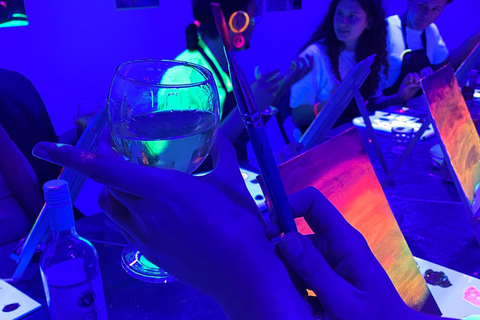 Malta: Glow-in-the-Dark Drink & Paint Experience