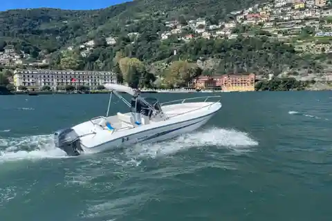 Self Drive Boat Lake Como (7pax): be a Captain, no License!