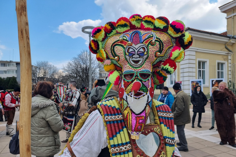 2日雅姆博尔库克兰迪亚节与普罗夫迪夫导游之旅2天亚姆博尔库克兰迪亚节及普罗夫迪夫导游游