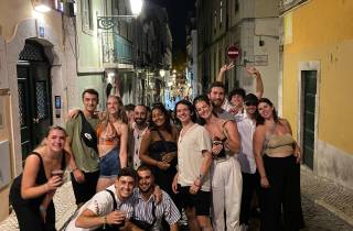 Lissabon Kneipentour: 4 Bars Unbegrenzt Bier & Sangria mit Club