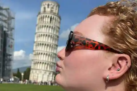 From Florence: Pisa, Vinci and Tuscany with wine tasting