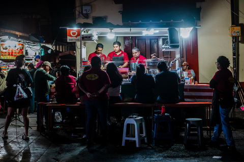 Oaxaca: Evening Street Food Tour with 14+ Tastings