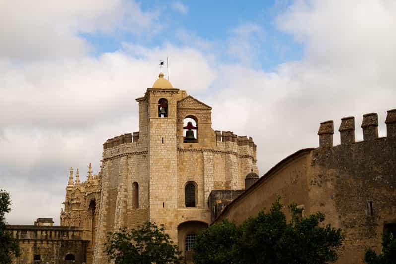 Private Full-Day Tomar Tour with Local Guide + Lunch