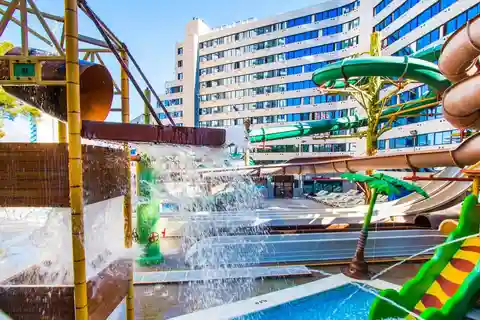 Benidorm: Pase de un día a los Jardines de la Roca Mágica