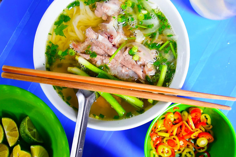 Hanói: uma visita culinária em privado e em francêsHanói: Passeio culinário em francês (3 horas)