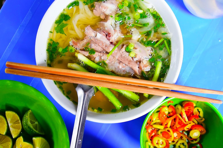 Hanói: uma visita culinária em privado e em francêsHanói: Passeio culinário em francês (3 horas)