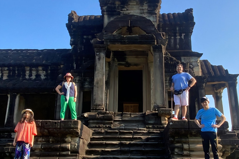 Siem Reap: Angkor Wat Sunrise, Kbal Spean, & Banteay Srei Angkor Wat Sunrise, Kbal Spean, & Banteay Srei—Basic Tour
